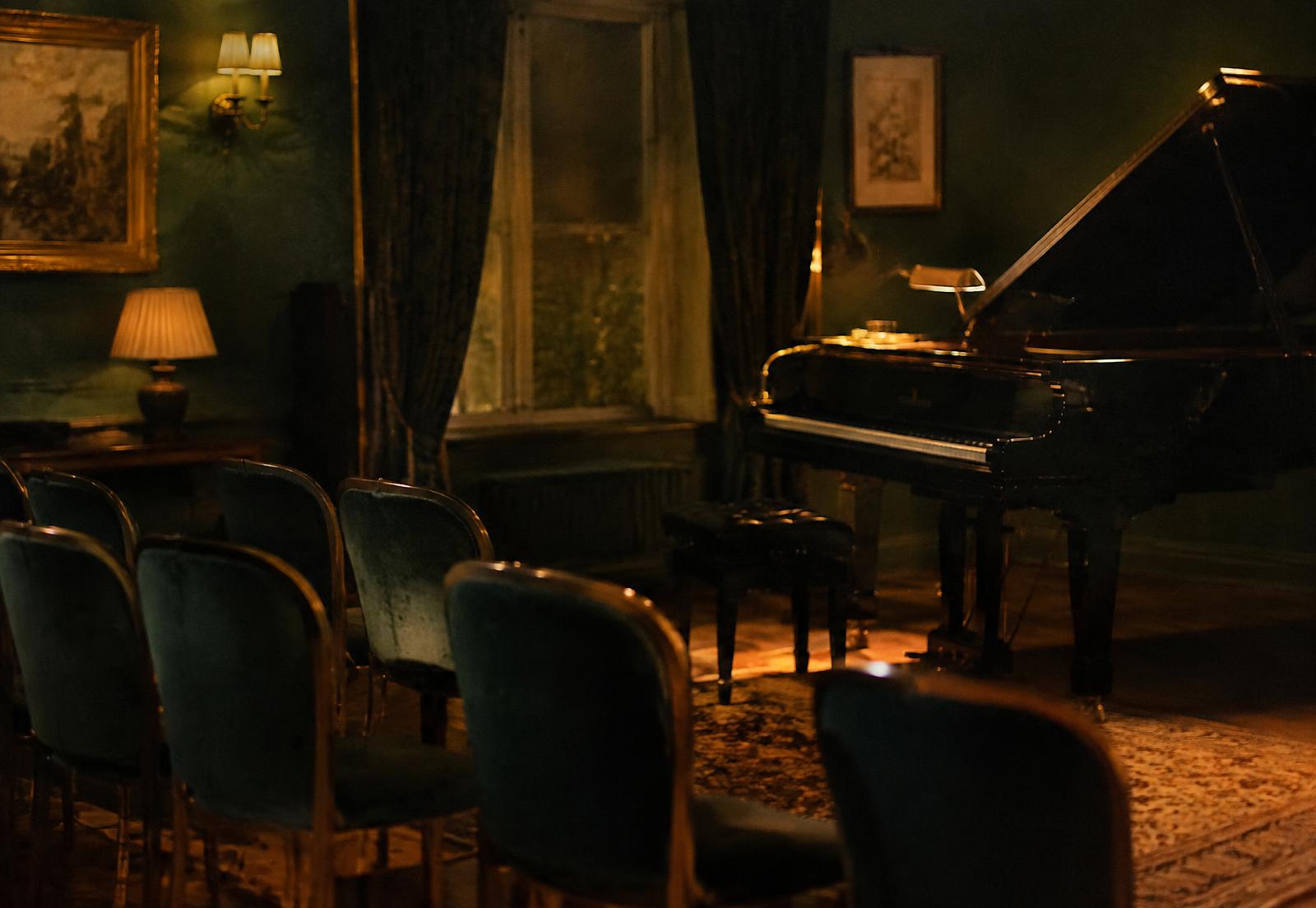 Ast'Ro Piano Bar Evening